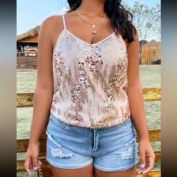 Luxe plus size sequins cami top - Picture 4 of 6